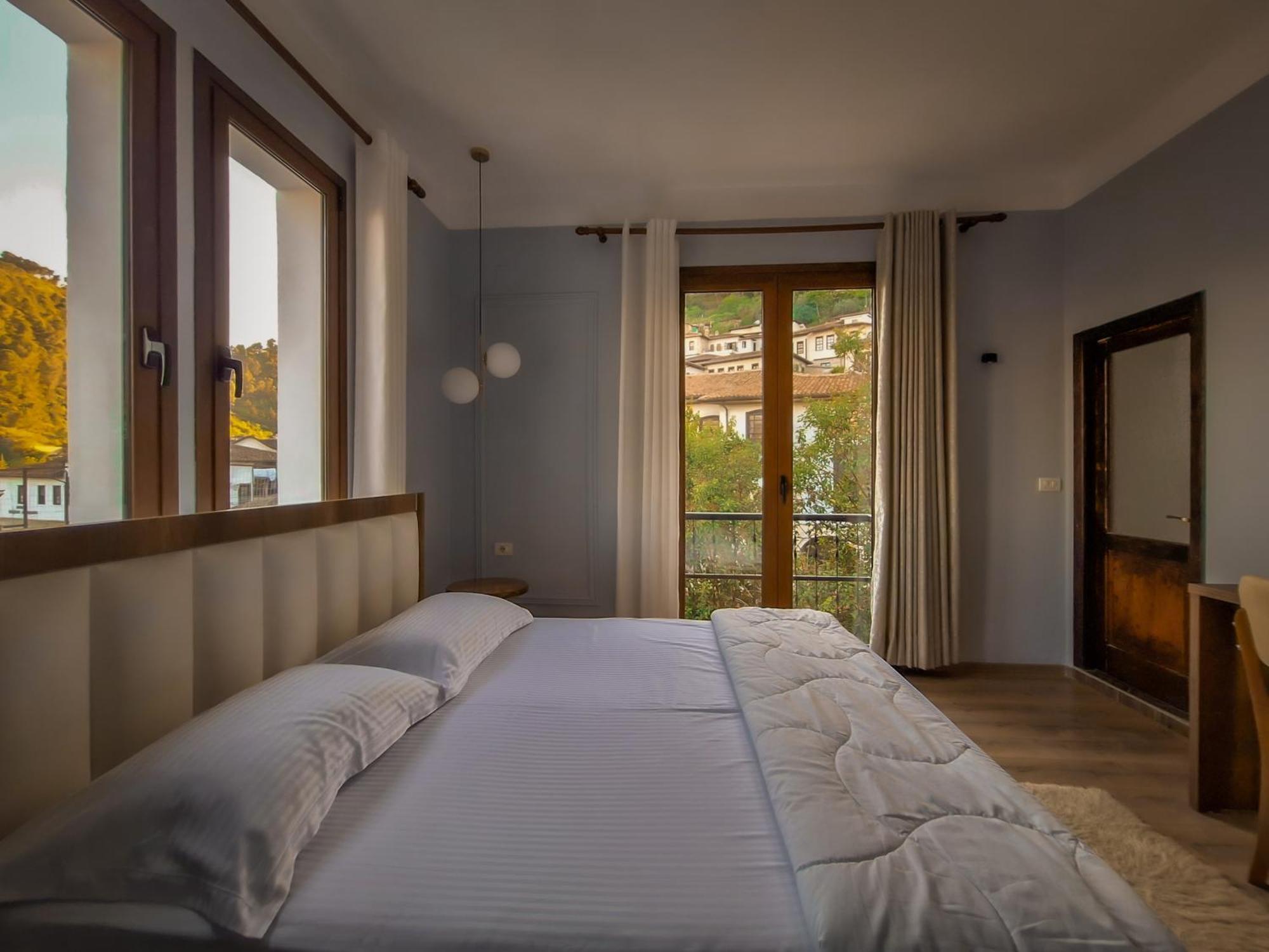 Villa Mishel Suites Berat Exterior foto
