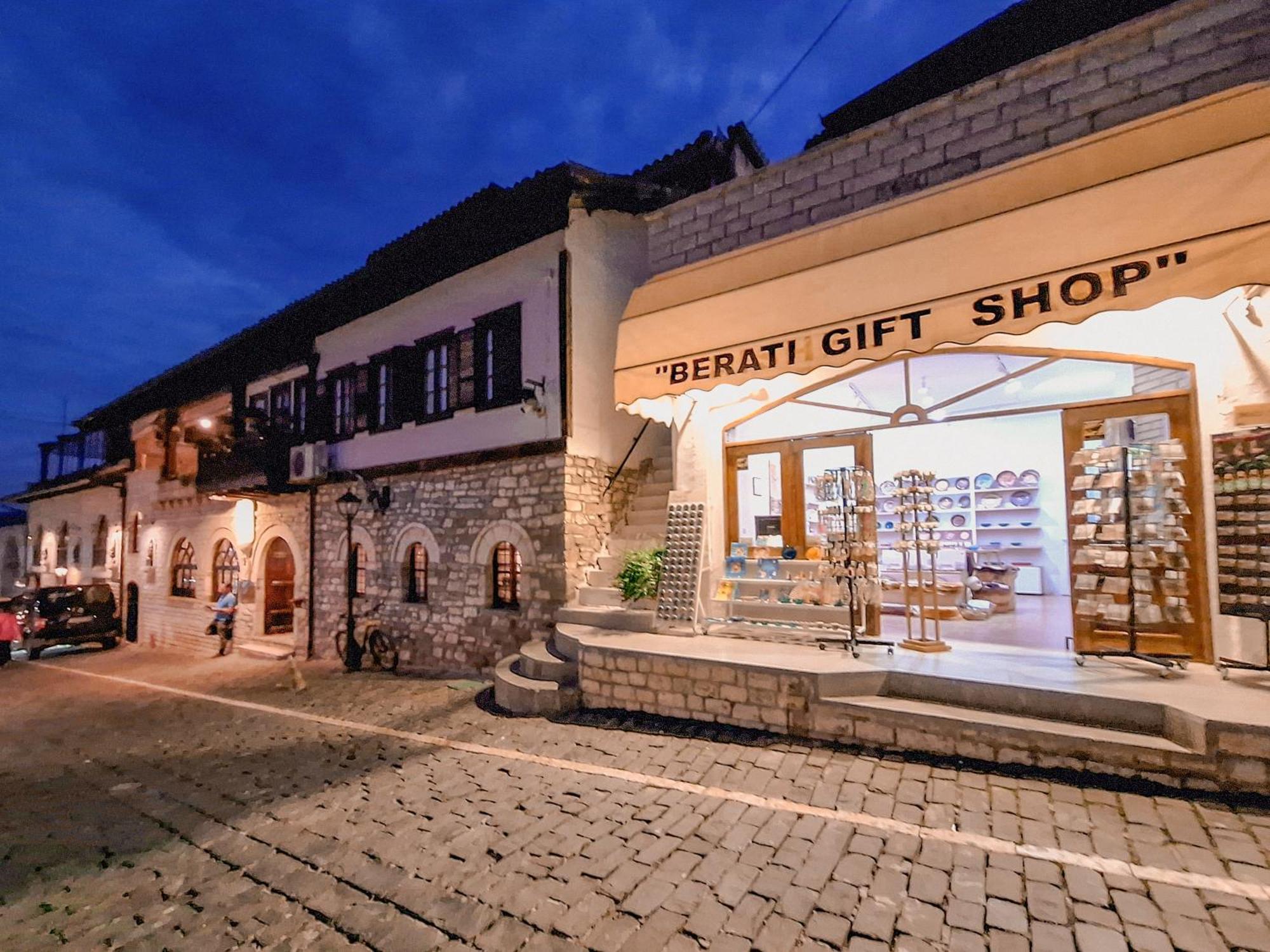 Villa Mishel Suites Berat Exterior foto