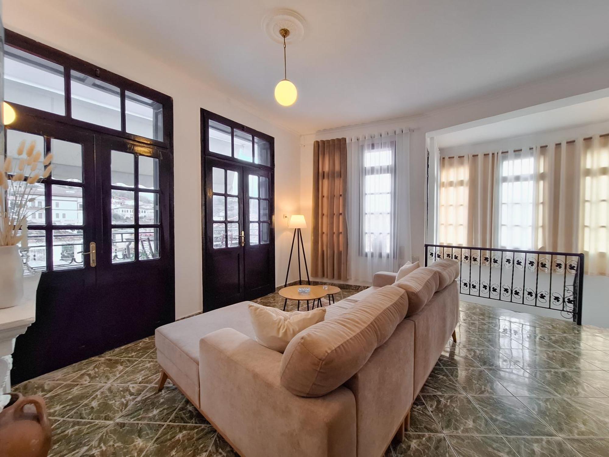 Villa Mishel Suites Berat Exterior foto